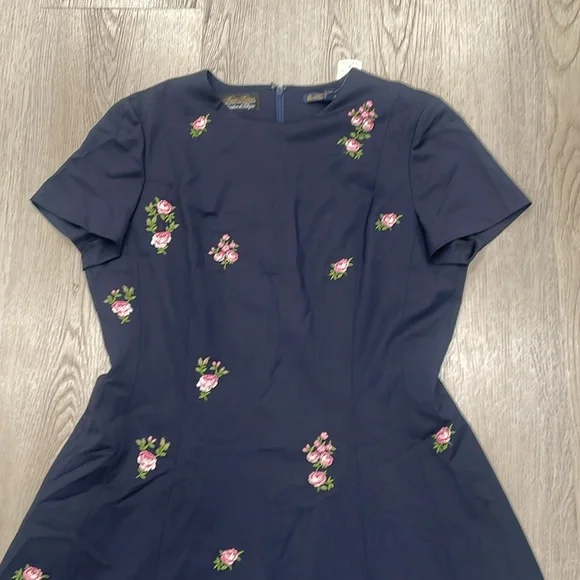 Brooks brothers Floral-Embroidered Stretch Wool Dress - Picture 3 of 6